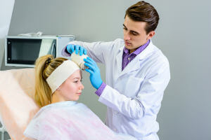 woman-getting-head-wrap