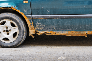 rusty old car